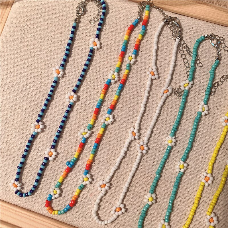 HangZhi 2021  5 pcs/set Daisy Flower Colorful Beads Clavicle Choker Necklace for Women Girls Spring Summer Jewelry