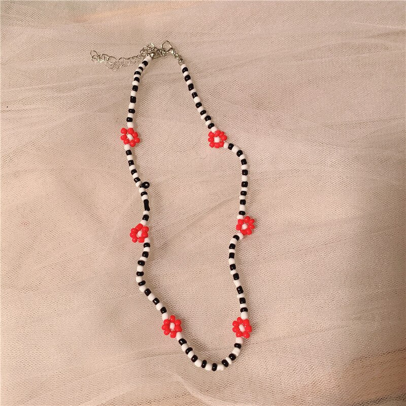 HangZhi 2021  5 pcs/set Daisy Flower Colorful Beads Clavicle Choker Necklace for Women Girls Spring Summer Jewelry