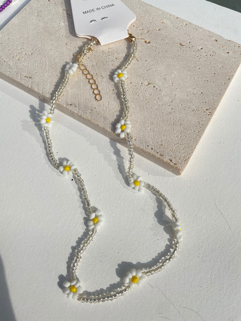 HangZhi 2021  5 pcs/set Daisy Flower Colorful Beads Clavicle Choker Necklace for Women Girls Spring Summer Jewelry