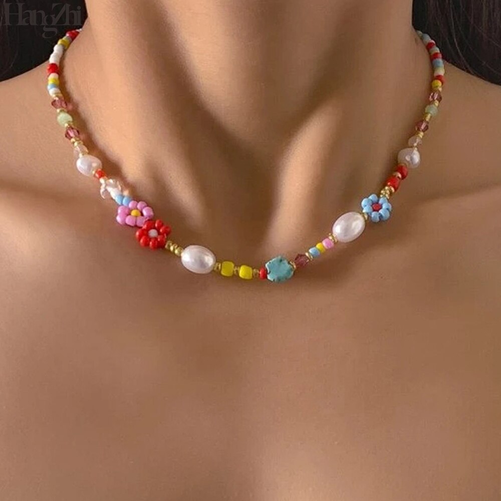 HangZhi 2022 Colorful Flower Beaded Choker Necklace Vintage Clavicle Chain Rainbow Seed Beads Imitation Pearl Necklace