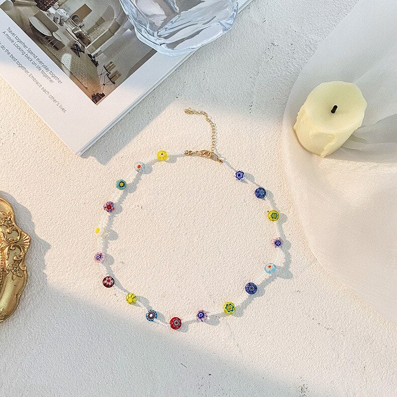 HangZhi 2022 Colorful Glazed Bohemia Simple Flowers Smiley  Little Daisy Pendant Beaded Necklace for Women Party Jewellery