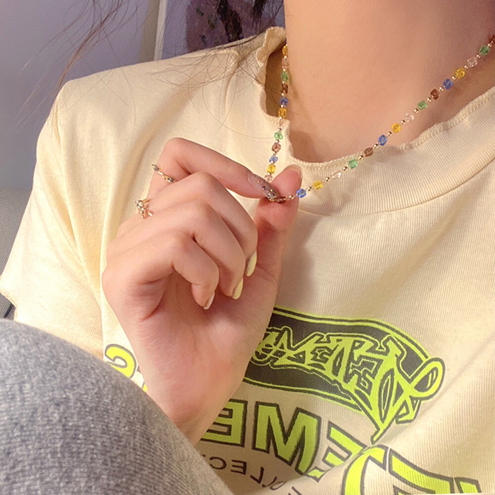 HangZhi 2022 Korean Sweet Colorful Acrylic Flower Little Daisy Pendant Bohemia Beaded Necklace for Women Party Jewellery