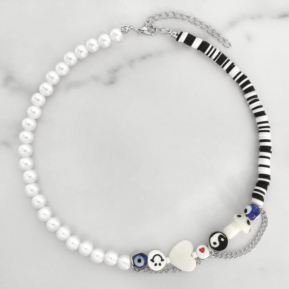 Harajuku Pink Butterfly Clay Beaded Necklace For Women Color Surfer Bead Asymmetry Pearl Chain Necklace Happy Face Y2K Jewelry