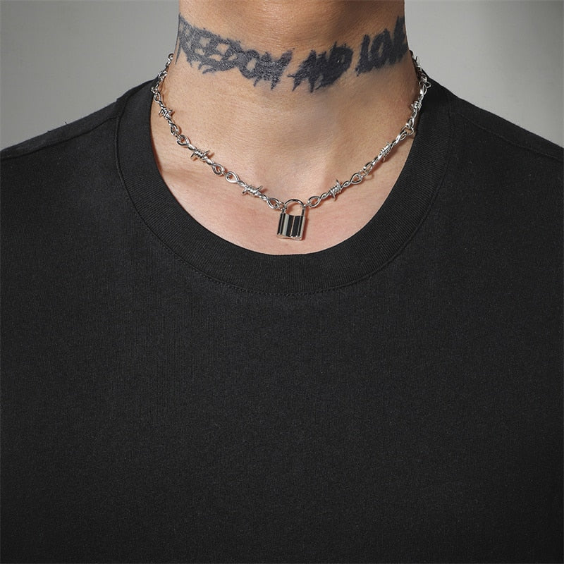 Harajuku Punk Thorns Iron Unisex PadLock Pendant Necklace Hip Hop Necklaces Streetwear Choker Necklace for Women Men Jewelry