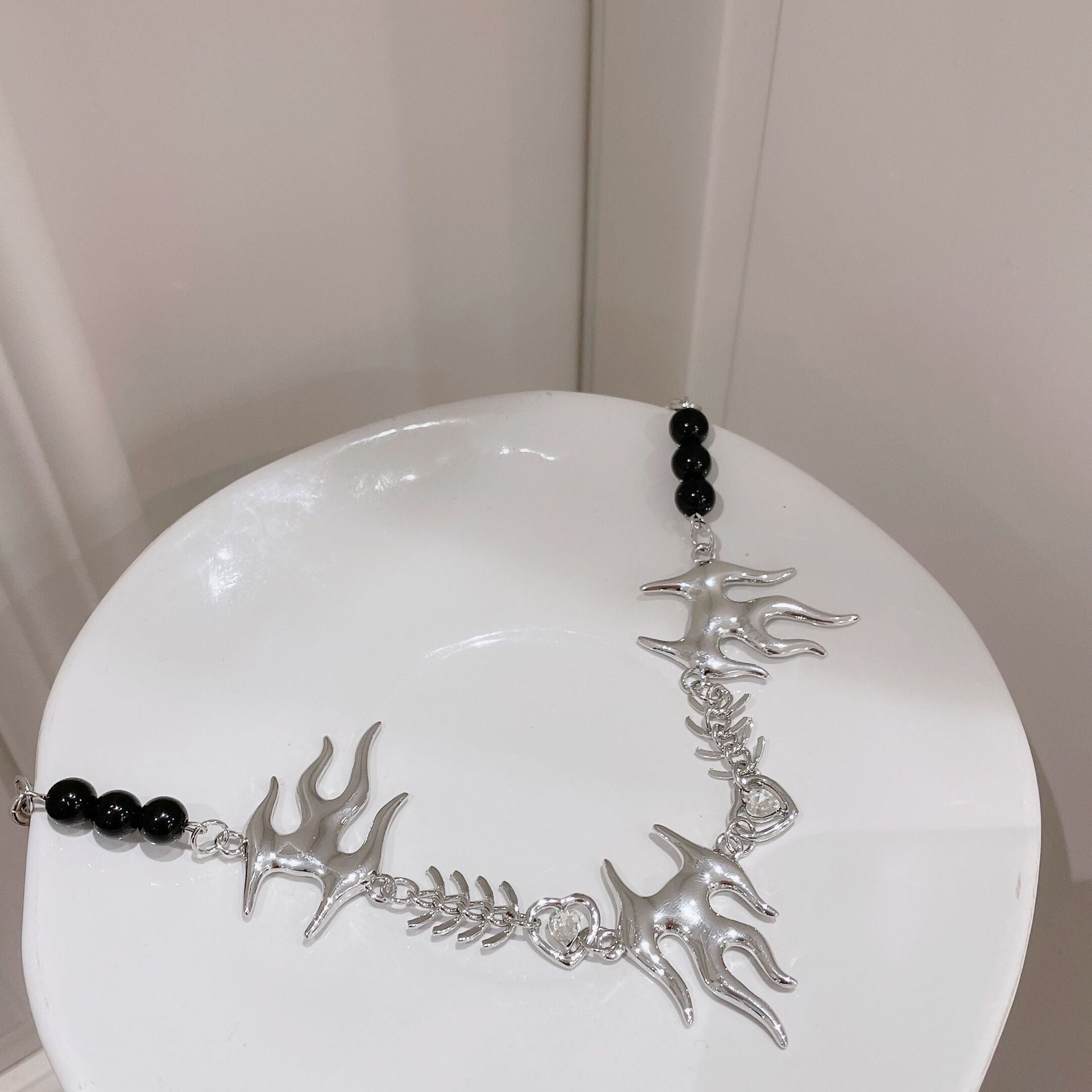 Harajuku Y2k Jewelry Hip Hop Flame Chains Choker Necklaces Punk Fire Wind Shape Necklace for Women Cool Party Club Accessories