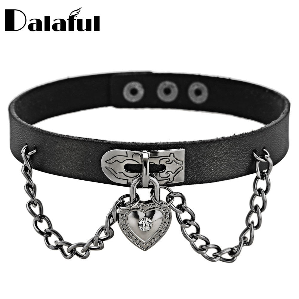 Heart Chains Choker Necklace Women Jewelry Punk Heart Dangle Pendant PU Leather Neck Collar Anime Hip Hop Ins Jewelry X624