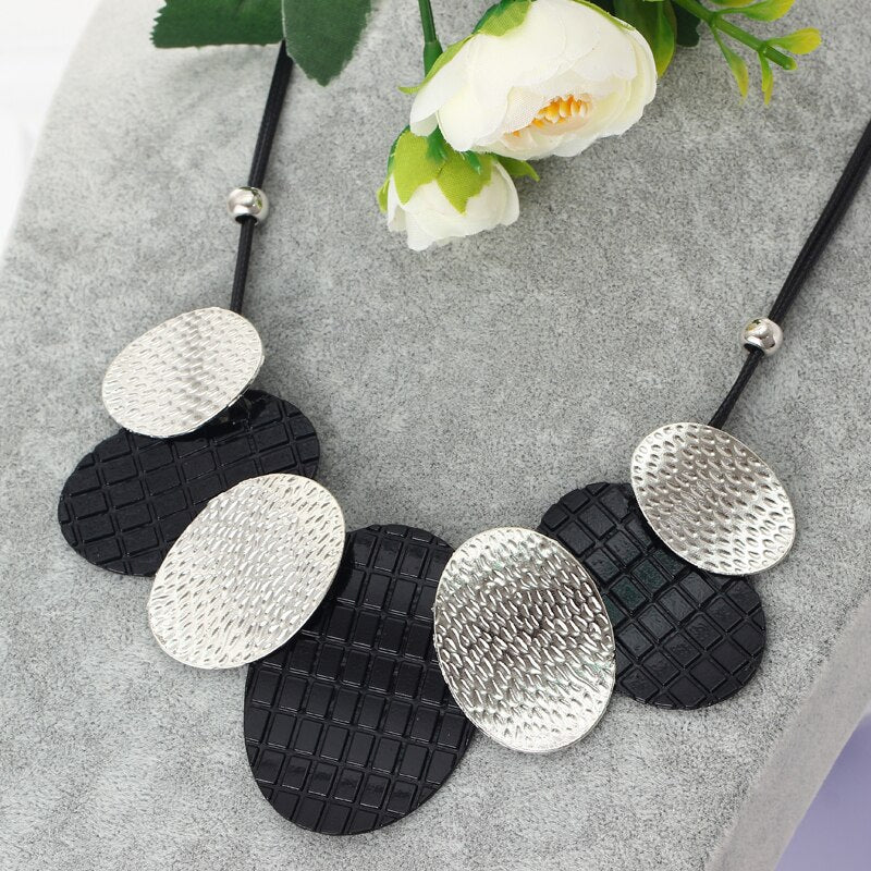 Hesiod Jewelry Maxi Necklace Vintage Bib Choker Colar Chunky Statement Necklaces For Women 2021 Necklaces & Pendants