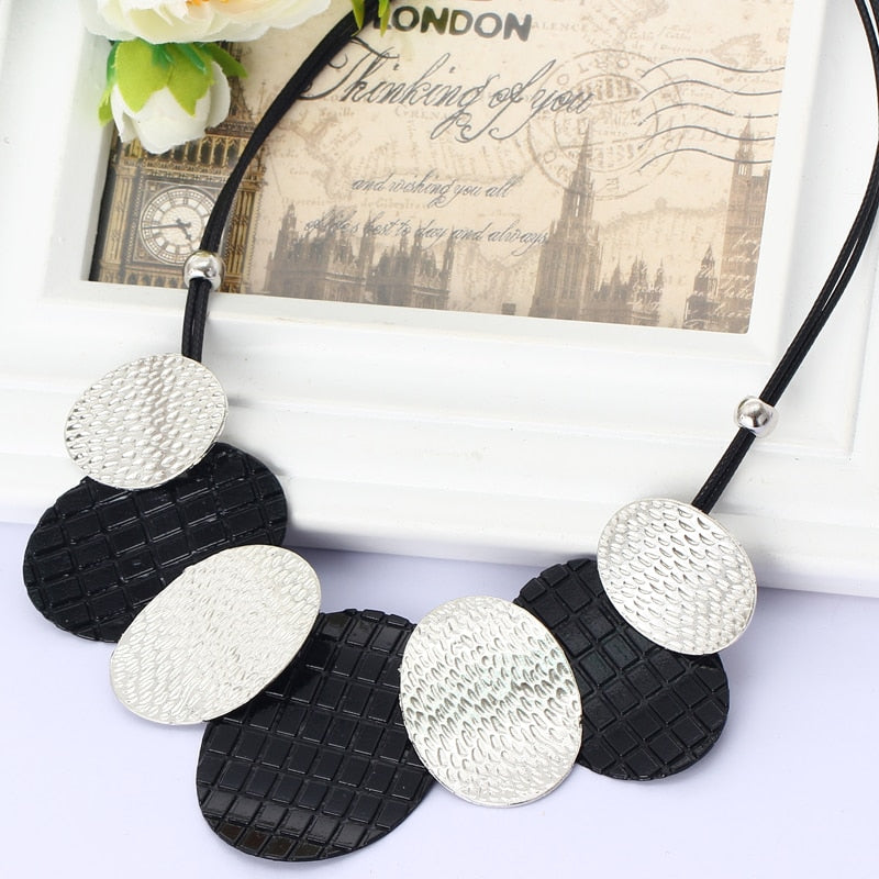 Hesiod Jewelry Maxi Necklace Vintage Bib Choker Colar Chunky Statement Necklaces For Women 2021 Necklaces & Pendants