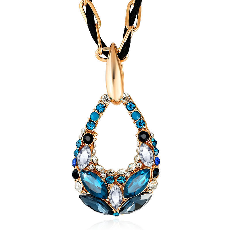 High Quality Fashion Women 18k Necklace AAAA Crystal Embellishment Charm Women Birthd Anniversary Gift Jewelry Accessories