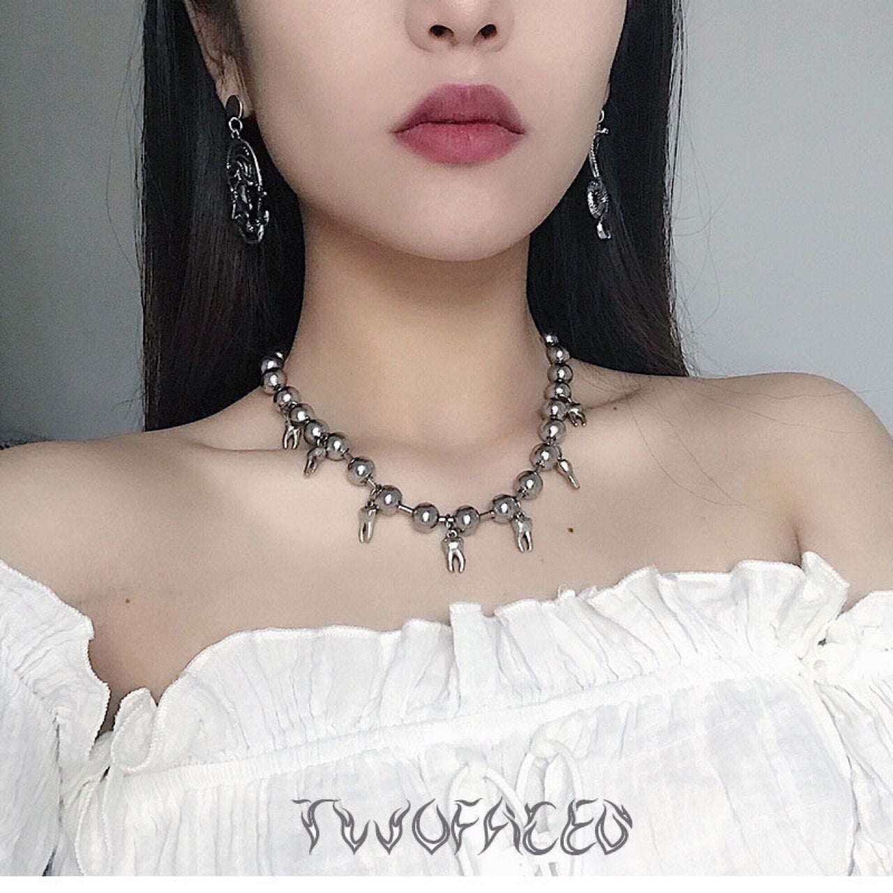 Hip-hop Girls Geometric Tooth Pendant Necklaces Silver Color Sexy Clavicle Chain Round Beads Necklaces Punk Jewelry For Women