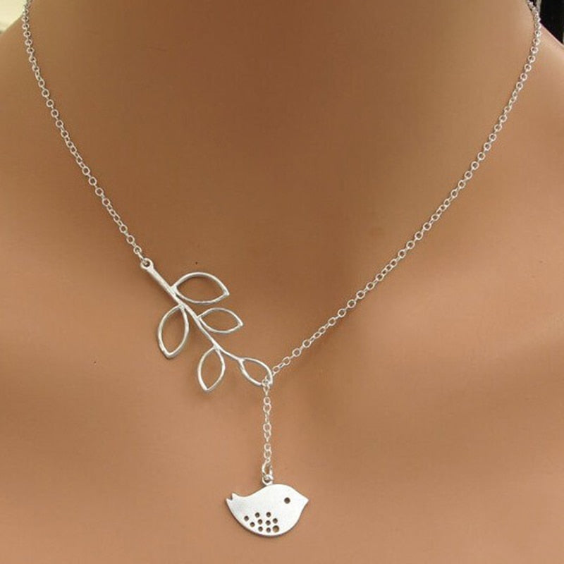 Hollow Leaf Bird Pendant Necklaces For Women Girls Gold Silver Color Long Chain Female Necklace Pendants Fashion Jewelry Collier