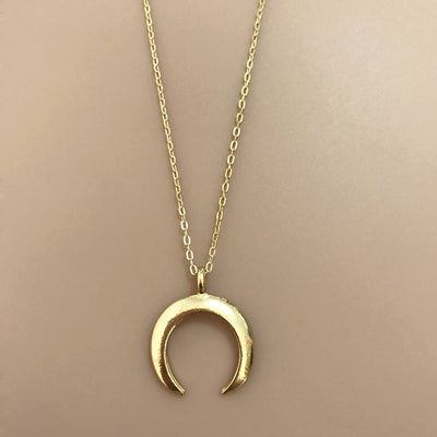 Hot Sale Delicate kolye pendant Necklace Curved crescent moon necklace Gold Silver women Necklace ladies Jewelry Birthday Gift