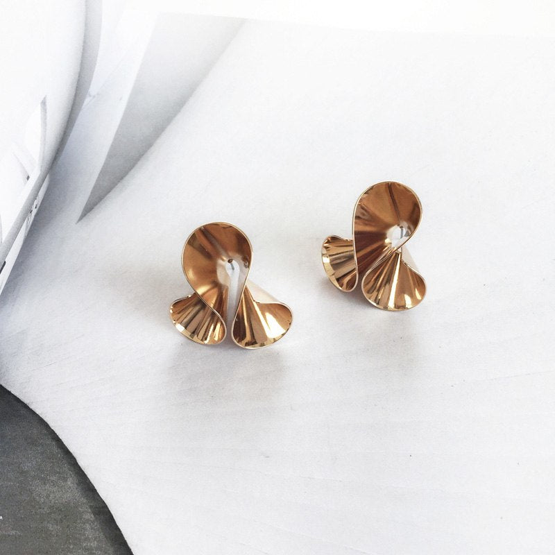 Hot Selling Metallic Shiny Flower Earrings For Women Jewelry