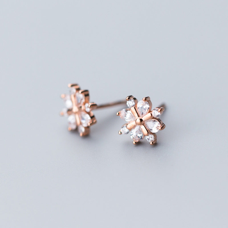 Romantic Zircon Snowflake Stud Earrings 925 Sterling Silver Prevent Allergy Fine Jewelry For Women Birthd Party Bijoux
