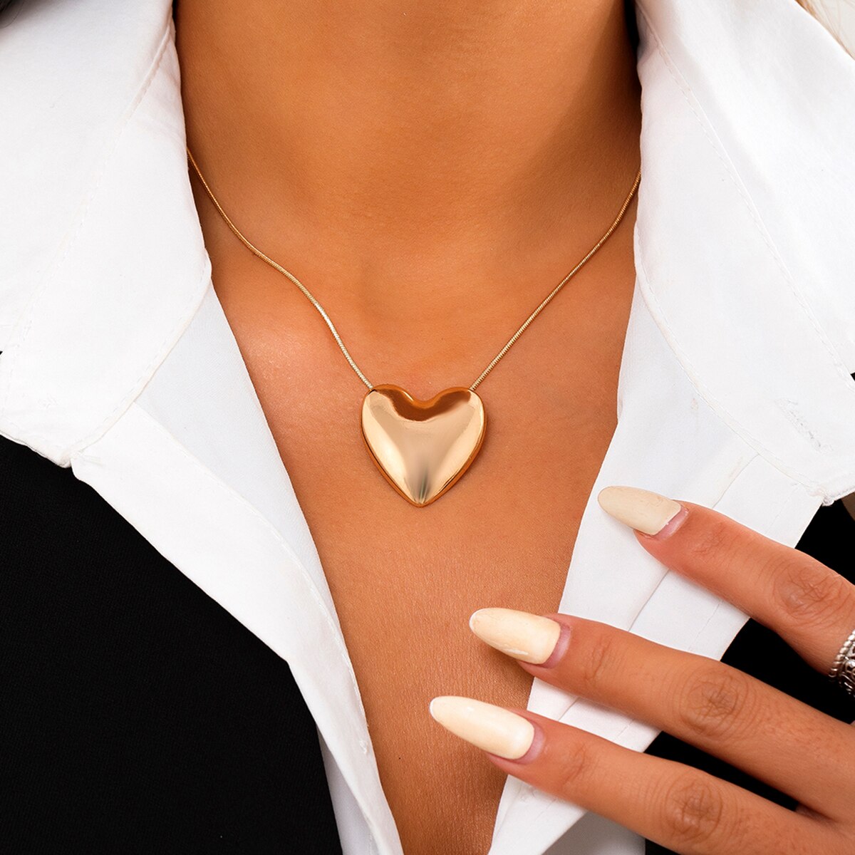 IngeSight.Z Cute Big Love Heart Pendant Necklaces Simple Thin Snake Chain Choker Necklaces Collar for Women Neck Jewelry Wedding