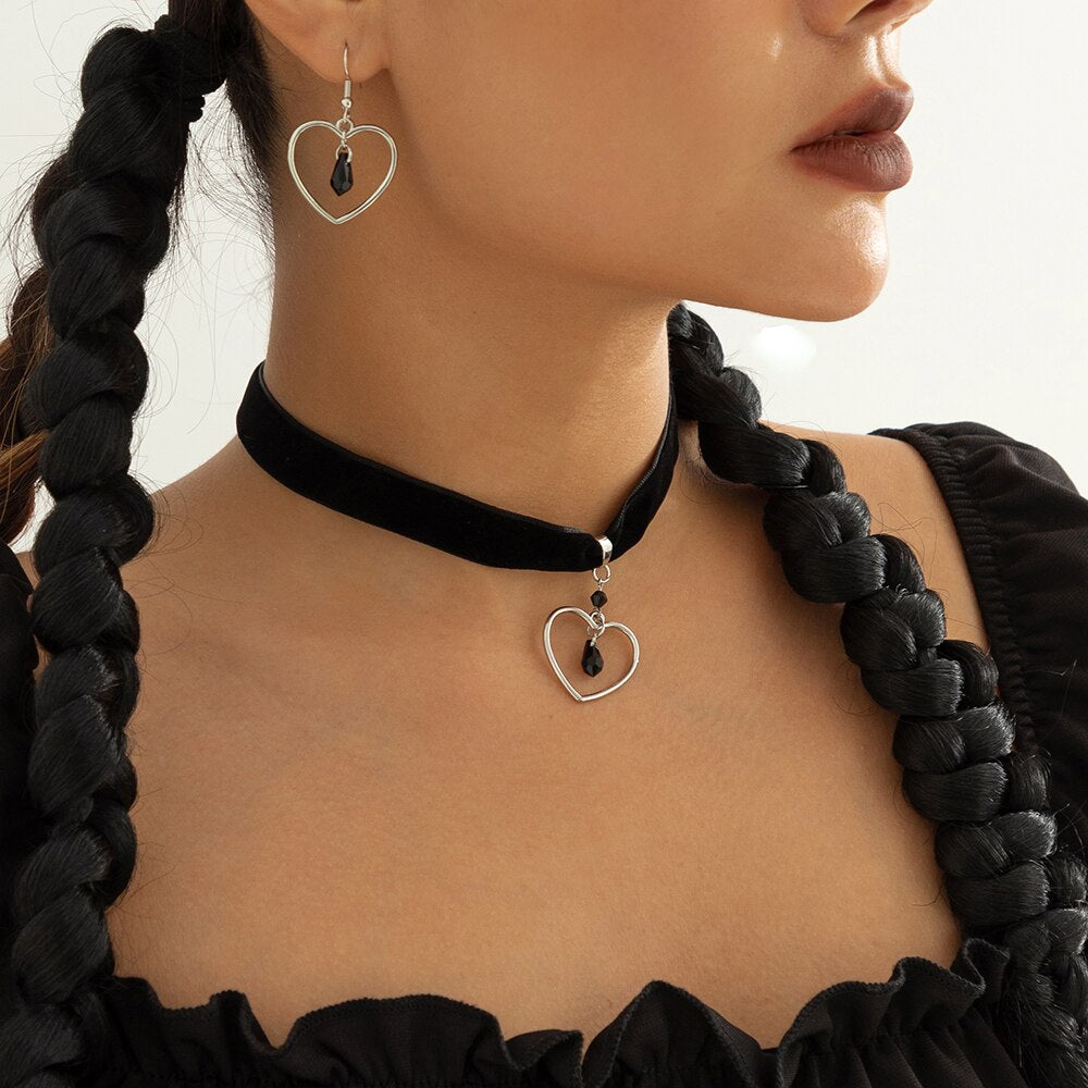 IngeSight.Z Gothic Hollow Heart Crystal Pendant Necklace Earrings Set for Women Punk Black Flocking Cloth Chokers Party  Gift