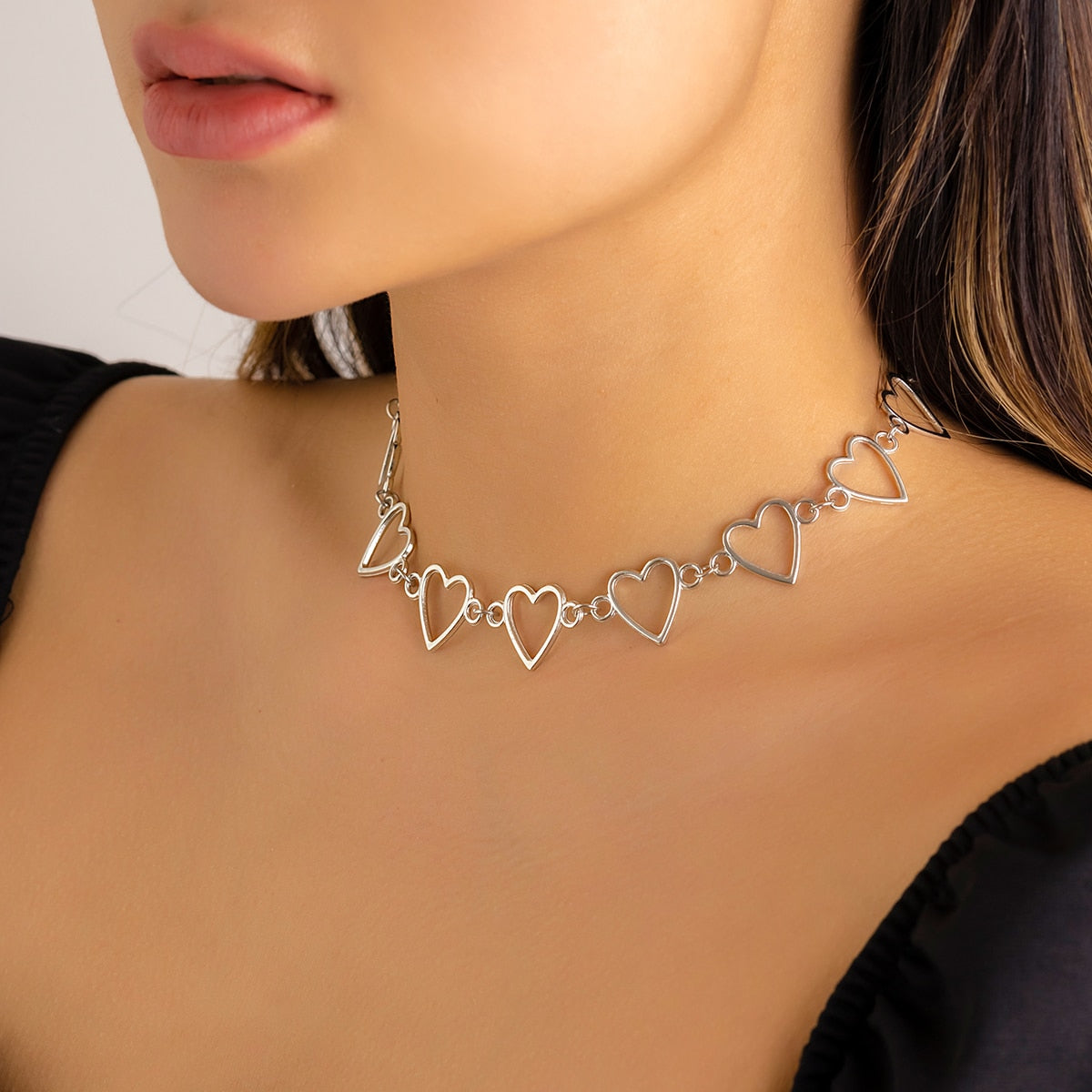 IngeSight.Z Gothic Metal Hollow Heart Choker Necklace for Women Korean Silver Color Clavicle Chain Collier Jewelry 2022