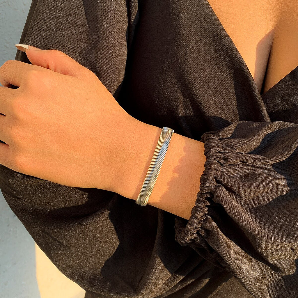 IngeSight.Z Vintage Flat Snake Chain Twisted Cross Knot Choker Necklaces Chunky Thick Short Clavicle Necklaces for Women Jewelry