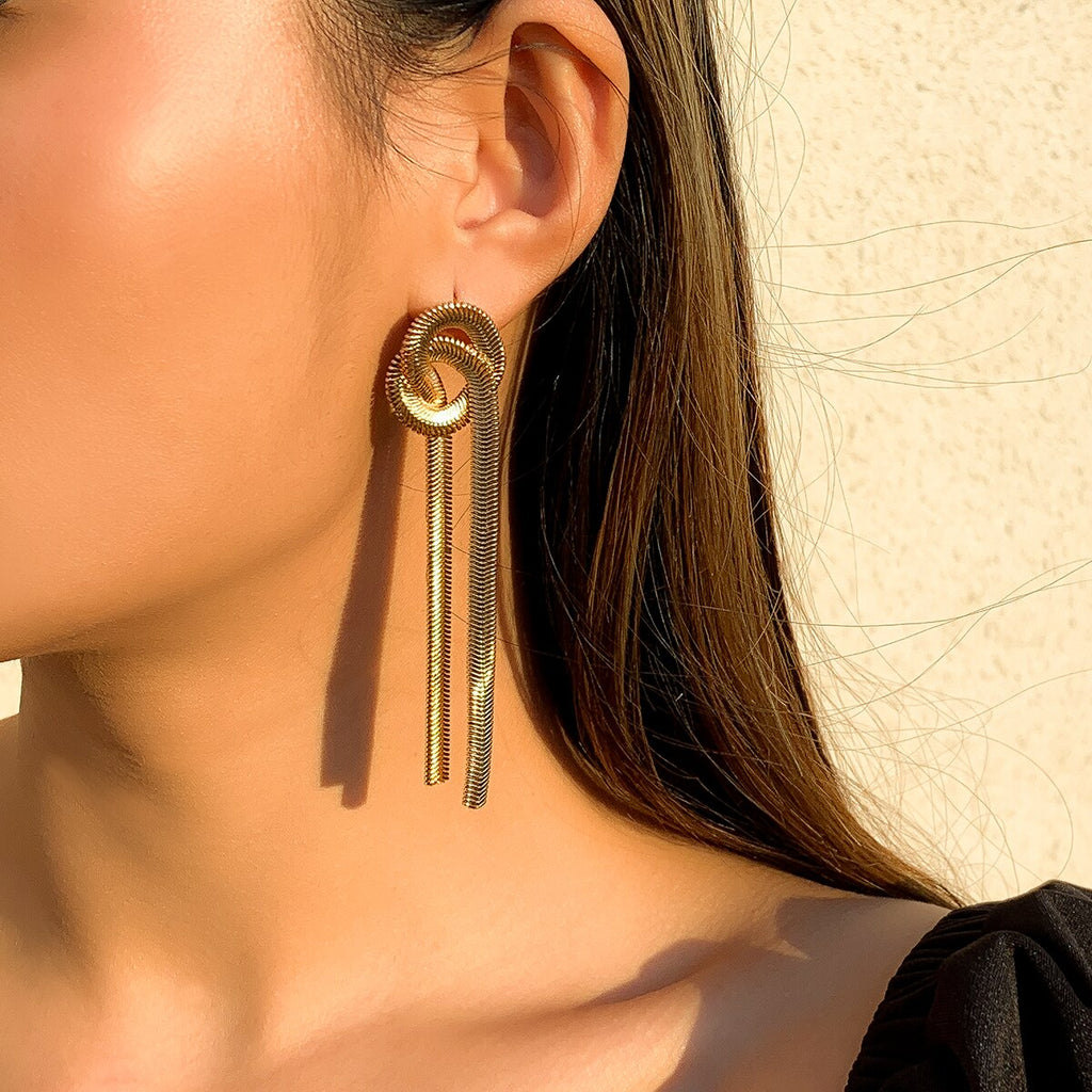 IngeSight.Z Vintage Flat Snake Chain Twisted Cross Knot Choker Necklaces Chunky Thick Short Clavicle Necklaces for Women Jewelry