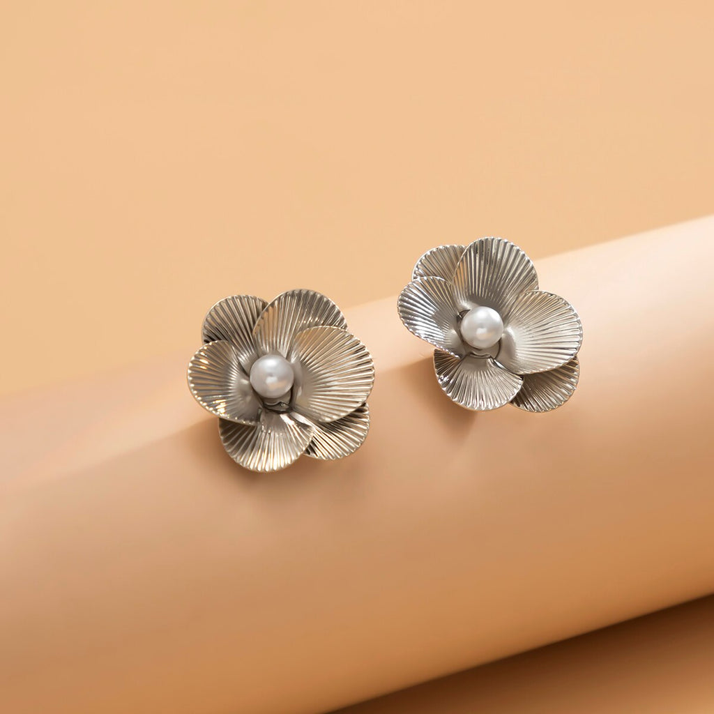 IngeSight.Z Vintage Metal Flower Stud Earrings for Women Imitation Pearl Piercing Earrings 2022 Jewelry Brincos Gift