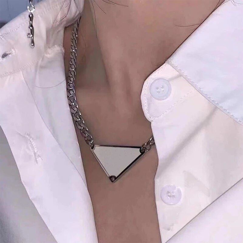 Inverted Triangle Necklace Metal Label Pendant Street Men And Women With Collarbone Chain Hip-Hop Temperament Choker Collar 2021