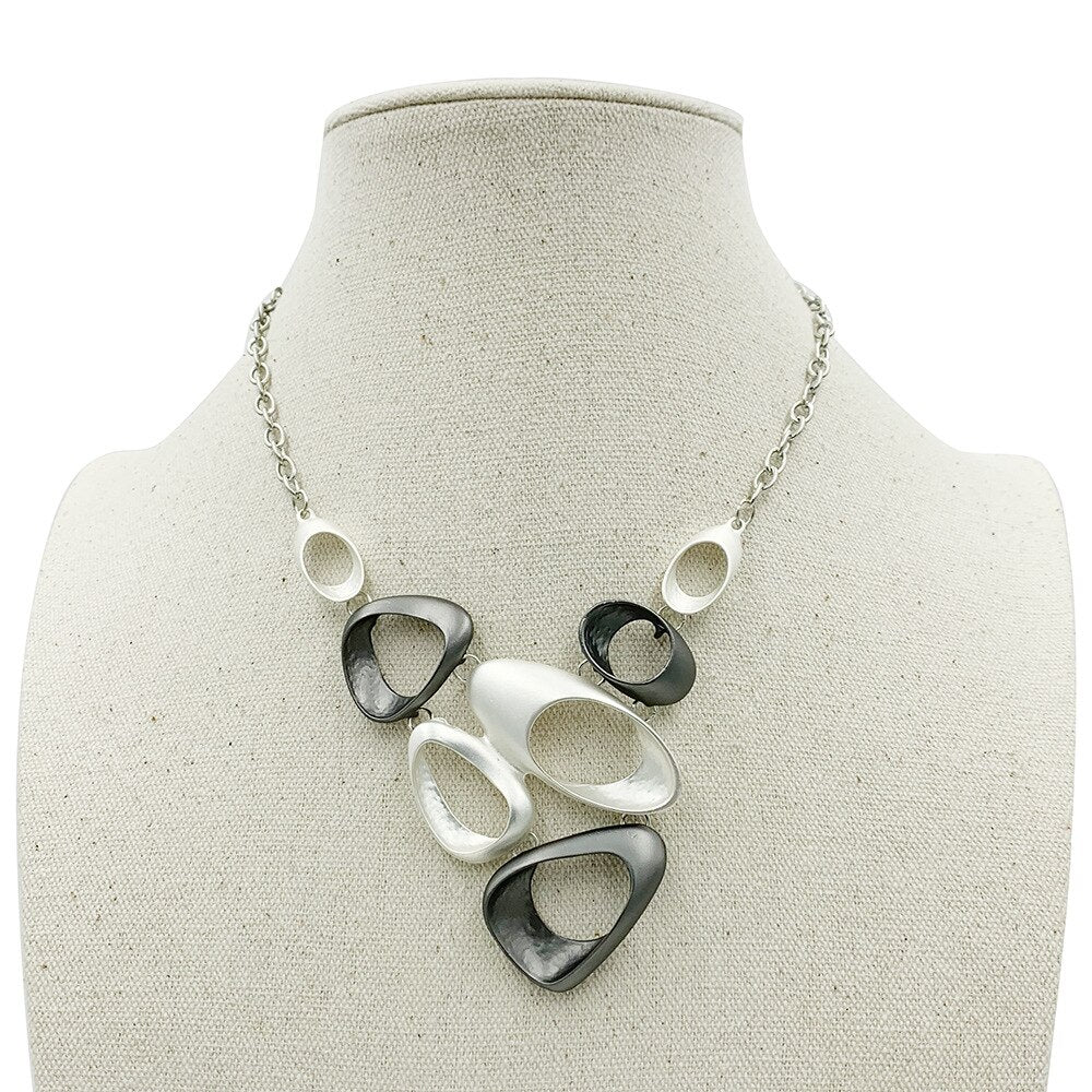 Irregular Pendant Necklace For Women Femme Gift Exquisite Alloy Pendant Fashionable Clavicle Chain Jewelry