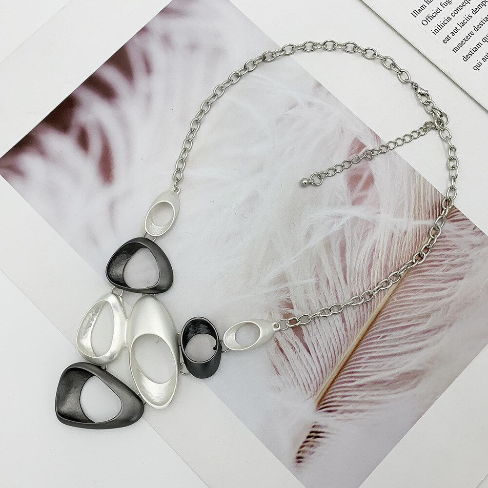 Irregular Pendant Necklace For Women Femme Gift Exquisite Alloy Pendant Fashionable Clavicle Chain Jewelry