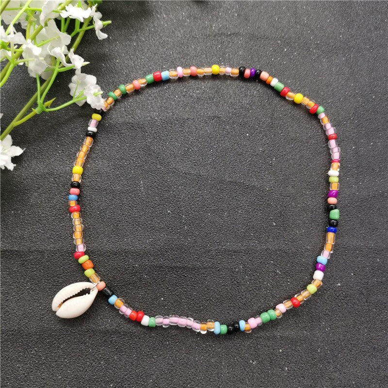JCYMONG Elastic Line Choker Necklace For Women Colorful 4mm Beads Necklace 2021 Bohemian Natural Shell Pendant Necklace
