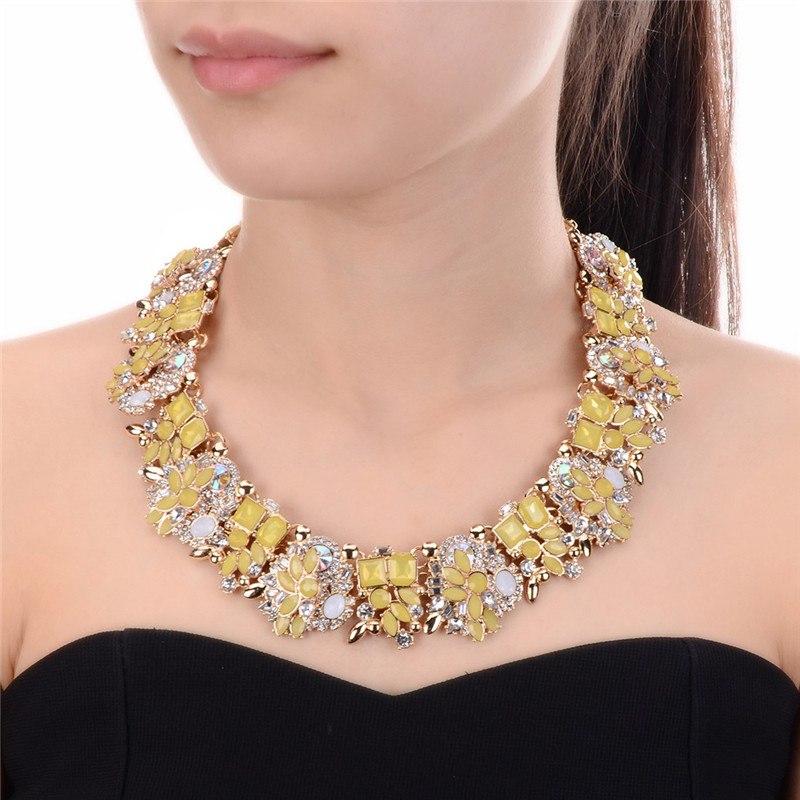 3 Colors Rhinestone Flower Necklaces Women Fashion Crystal Jewelry Charm Choker Statement Bib Collar Necklace