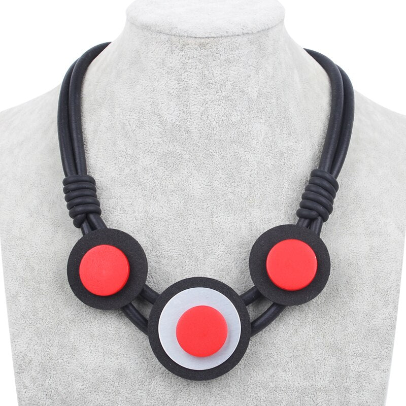 JID Retro Handmade Women Jewellery Goth Wooden Beads Pendant Ladies Choker Necklace Creative Clothes Decor 2021 Jewelry