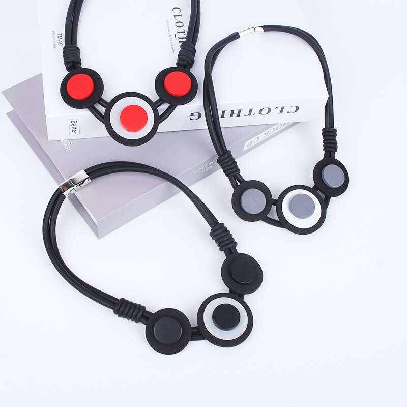 JID Retro Handmade Women Jewellery Goth Wooden Beads Pendant Ladies Choker Necklace Creative Clothes Decor 2021 Jewelry