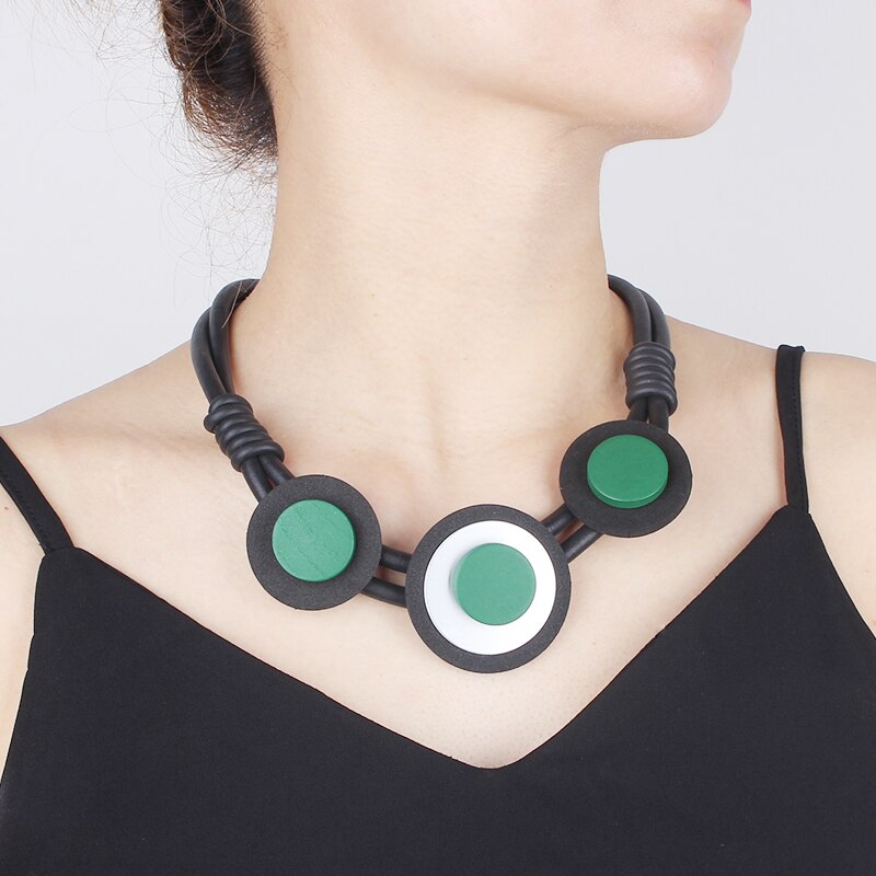 JID Retro Handmade Women Jewellery Goth Wooden Beads Pendant Ladies Choker Necklace Creative Clothes Decor 2021 Jewelry