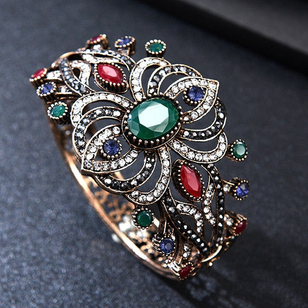 Brand Designer Crystal Bracelets Bangles Love Big Bracelets for Women Ladies Retro Gold Hand Cuff Bracelet Indian Jewelry