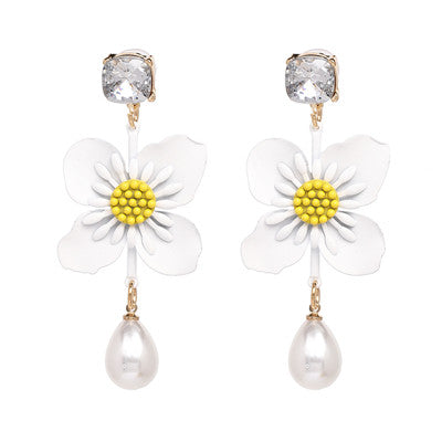 Hot Selling Korean Statement Jewelry Simulated Pearl Flower Earrings For Girls Drop Earring Brincos
