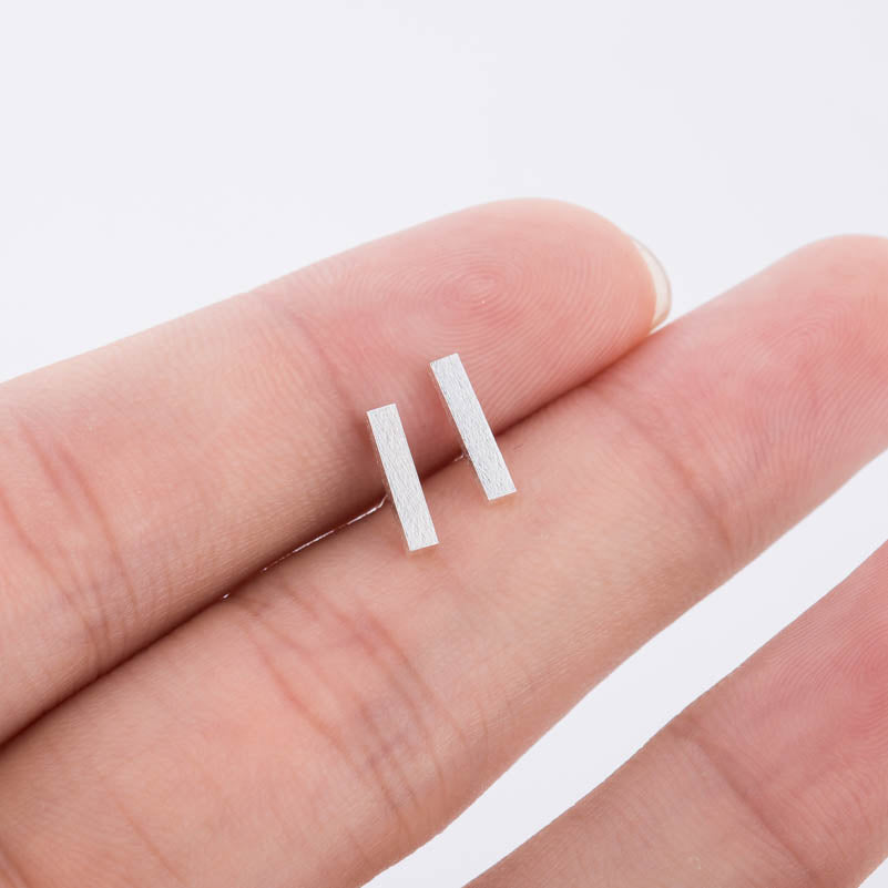 New Fashion 925 Sterling Silver Matte Simple T Bar Earrings for Women Geometry Stud Earrings Birthd Jewelry Brinco