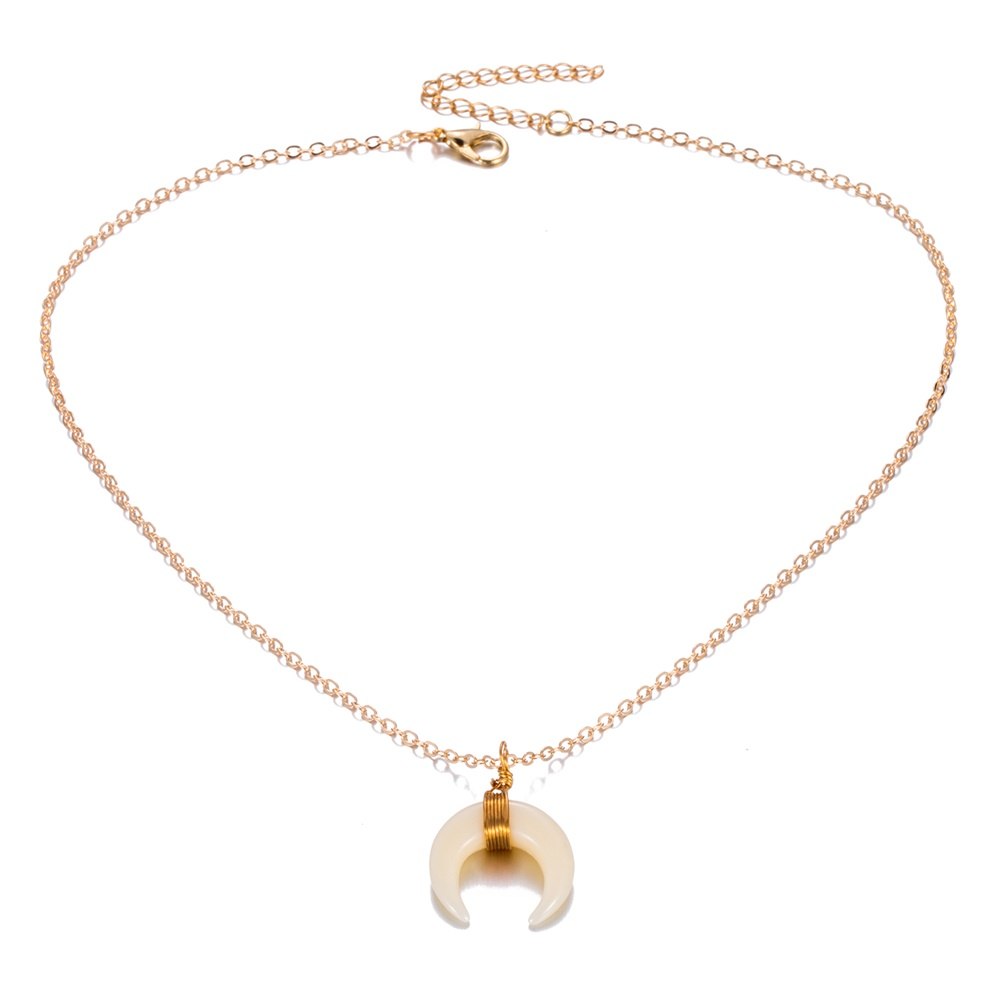 Fashion Jewelry White/Black Double Horn Necklace Moon Pendant Gold Chain Charming Curved resin pendant necklace