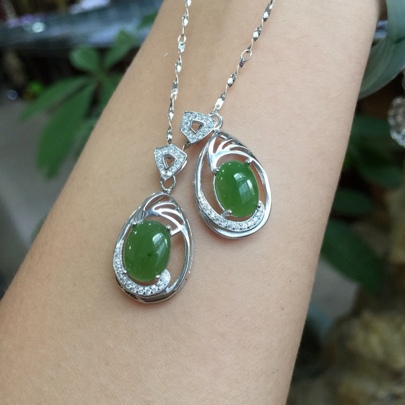 boutique jewelry,Natural Hetian Biyu female pendant   925 silver   ice color beautiful