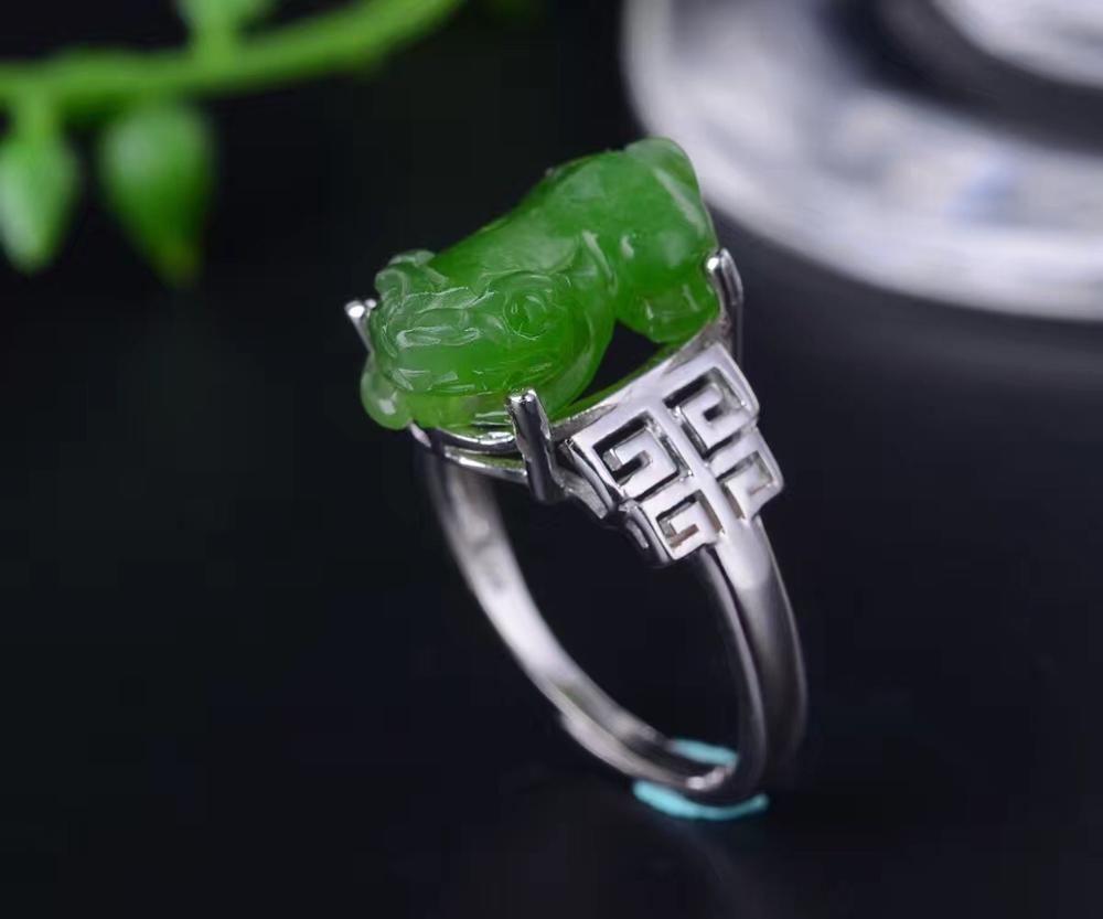 fine jewelry 925 silver inlaid with natural jade women's ring of pure silver ring jewelry.