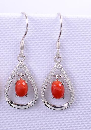 fine jewelry 925 silver jewelled lady earrings.