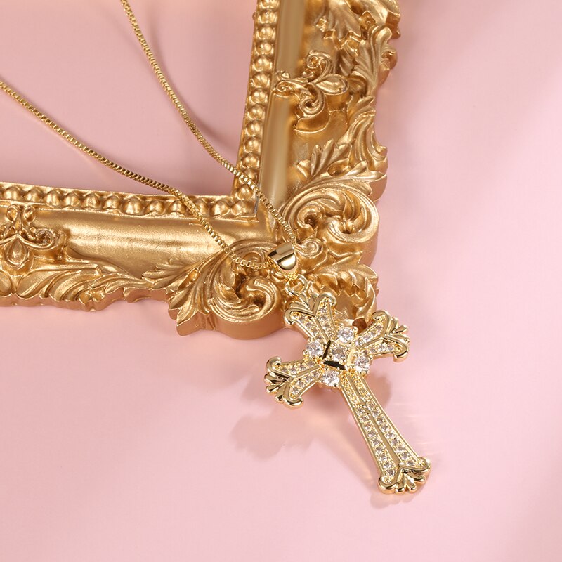 Kinel Pendant Retro Jewelry Exquisite Cross Shape Copper Inlaid Zircon Party Decoration Chain Length 58CM