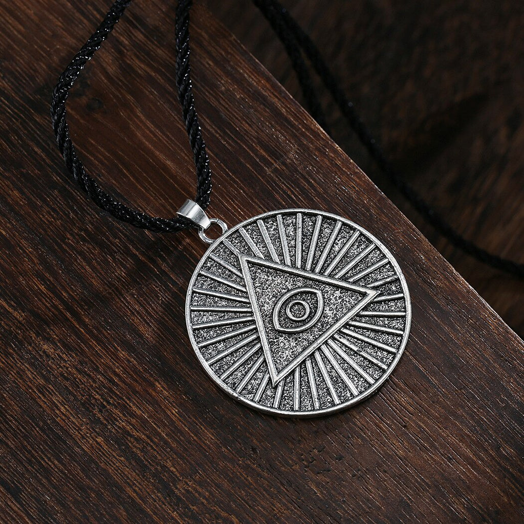 Kinitial Vintage Masonic Pyramid Eye Pendent Necklace for Men Women Retro Daily Geometirc Jewelry Knight Templar Symbol Gift