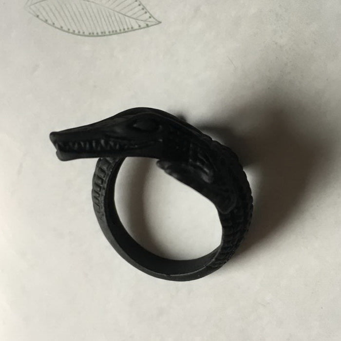 New Fashion Crocodile Rings For Women Men Animal Jewelry in Gold Silver Color Black