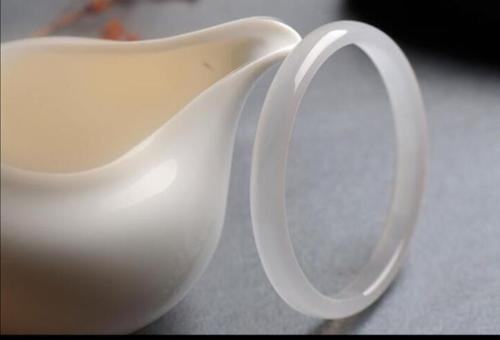 Fine Jewelry 100% Unique Natural Chalcedony Agate Jade Icy White Bangle Bracelet