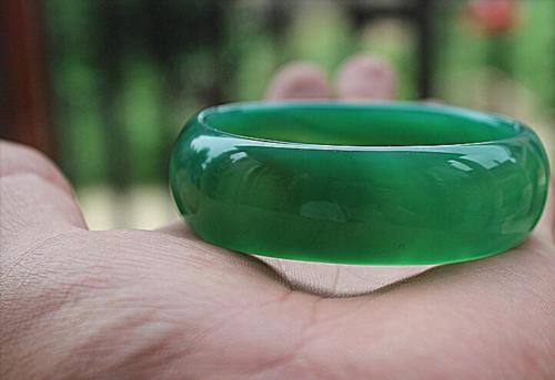 Fine Jewelry Chinese Natural Beautiful Green Agate Jade Bangle Bracelet Handmade
