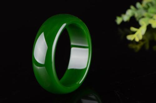 Fine Jewelry Chinese Natural Beautiful Jasper Green Nephrite Jade Bangle Bracelet