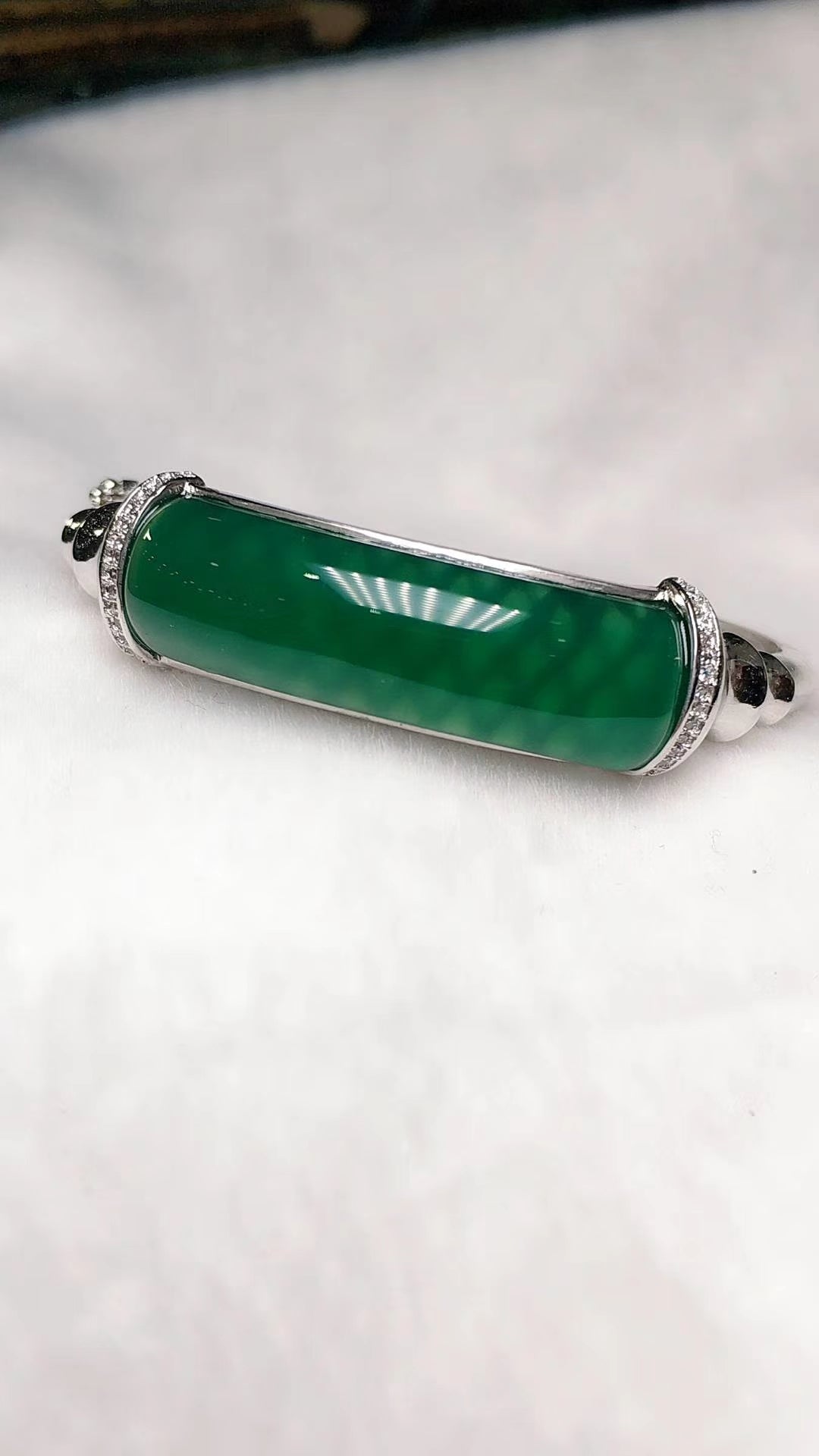 Fine Jewelry Sterling S925 Silver Bangle Green Jade Bracelet