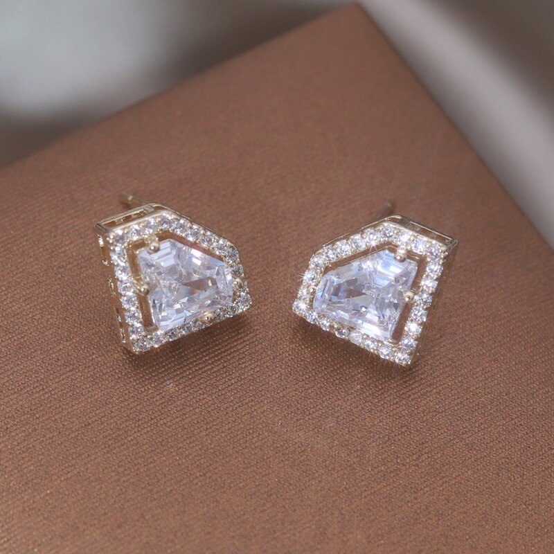 Korea Design Jewelry 14K Gold Plating  Crown Zircon Geometric Earrings Elegant Women's Daily Work Accessories
