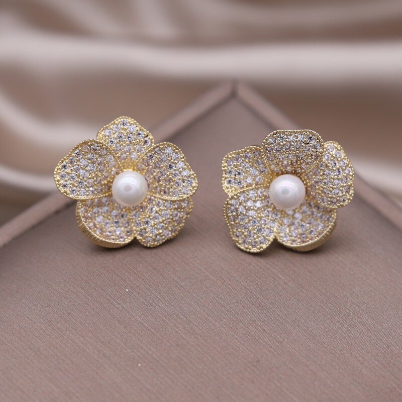 Korea Design Jewelry Delicate Copper Set Zircon Silver Color Flower Pearl Earrings Elegant Women's Party Accessories