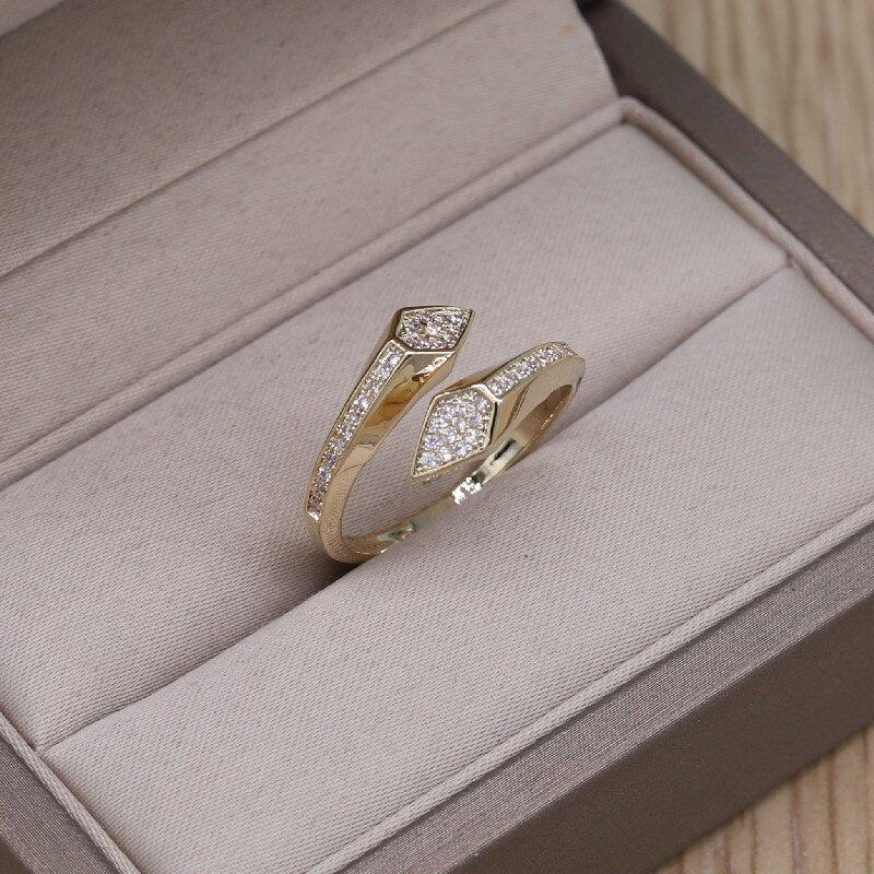 Korea Design Jewelry Exquisite Copper Inlaid Zircon Simple Geometric Ring Urban Women Daily Work Open Ring