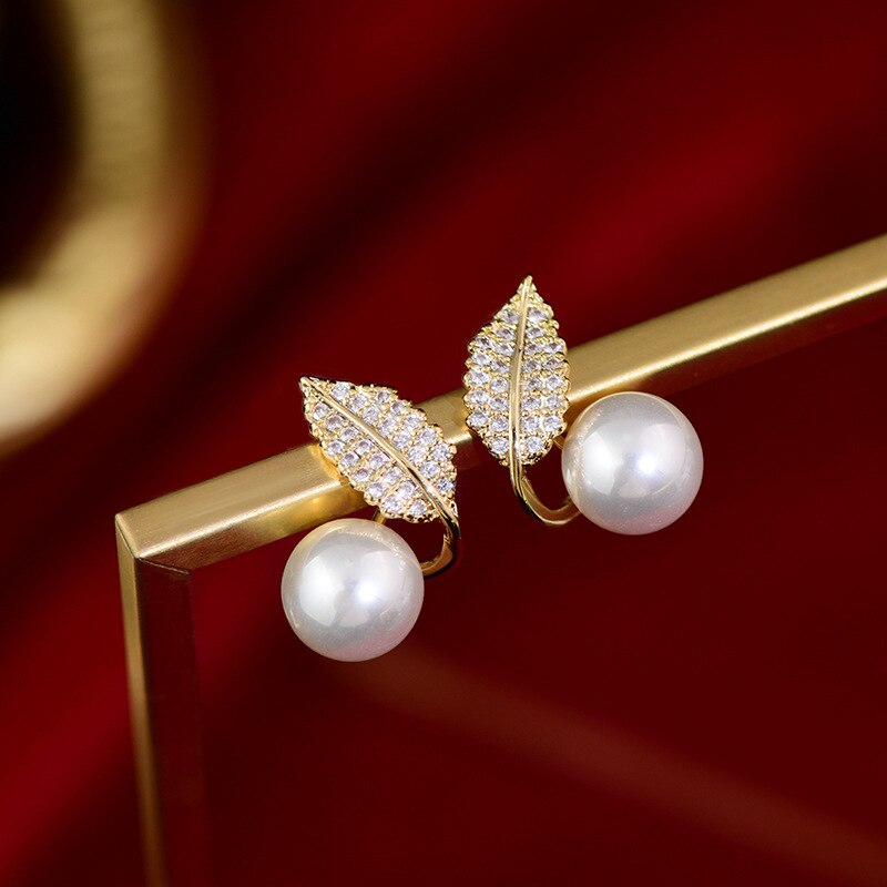 Korea Design Jewelry Exquisite Copper Set Zircon Leaf Pearl Earrings Elegant Women's Daily Work Accessories